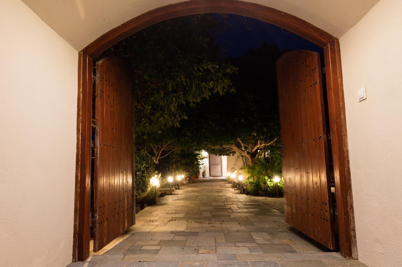 Aquaria Villa Karterados  Bagian luar foto